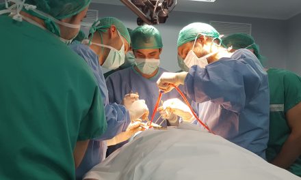 Simposio y cirugía en directo en el Hospital Nisa